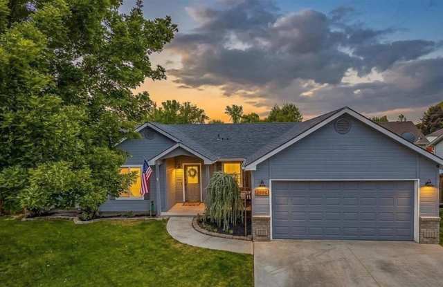4 Bedrooms • Single Level • Prime Meridian Location photos photos