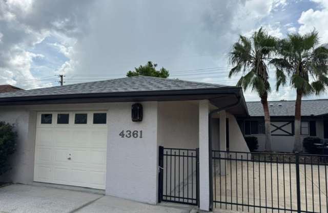 Spacious 3BR/2BA Duplex – Fresh Remodel, Pet Friendly! photos photos