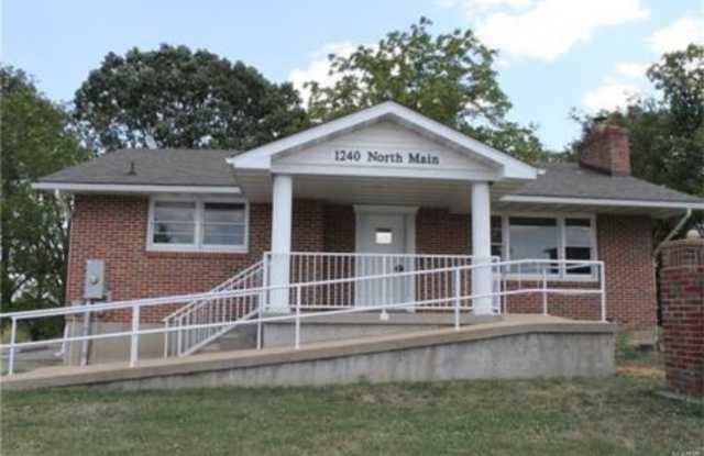 1240 North Main - 1240 North Main Street, St. Clair, MO 63077