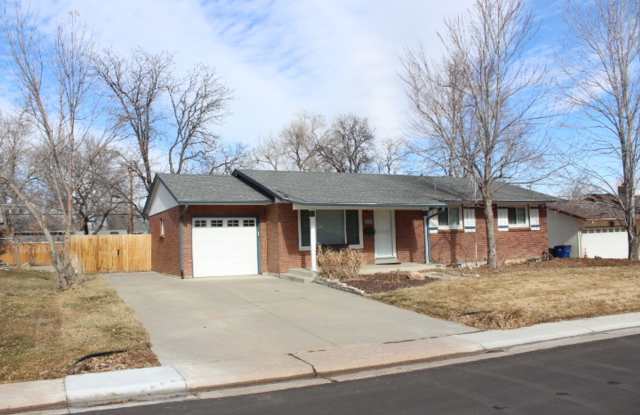 Charming 3 BR/3 Ba home located in Littleton! photos photos