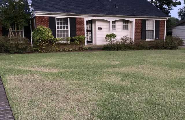 1224 Merrycrest Drive Gallery 1