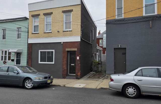 604 Freeman Street - 604 Freeman Street, Bergen County, NJ 07071