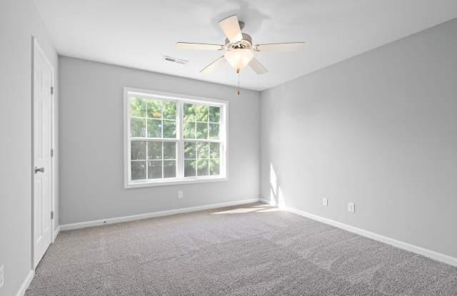 3189 Twelve Oaks Boulevard - 3189 Twelve Oaks Boulevard, Clarksville, TN 37042