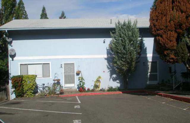 Sabb2350 - 2350 West Crestview Avenue, Roseburg, OR 97471 Sabb2350 - 2350 West Crestview Avenue, Roseburg, OR 97471