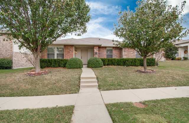 1532 Glenwick Drive Gallery 2