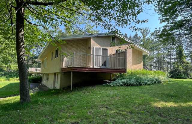 Spacious Cloquet Home with Garage & Yard Gallery 3
