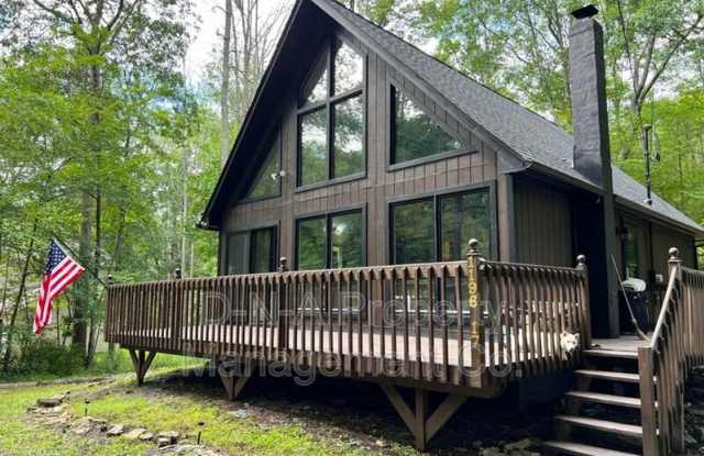 211 Dorchester Dr - 211 Dorchester Drive, Saw Creek, PA 18324