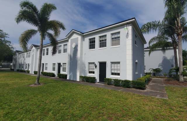 Updated One Bedroom, One Bath Apartment - Priced to Rent! photos photos