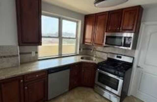 8802 Rockaway Beach Blvd. photos photos