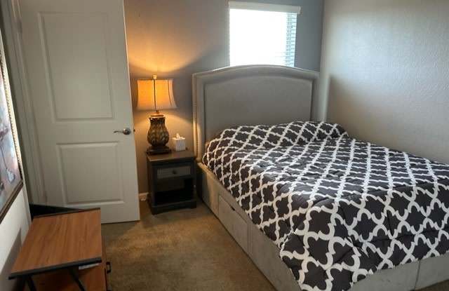 15600 Sw 302nd St “ Room For Rent” - 15600 Southwest 302nd Street, Leisure City, FL 33033