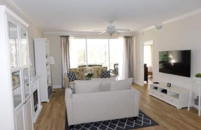 7655 Pebble Creek Cir Gallery 2