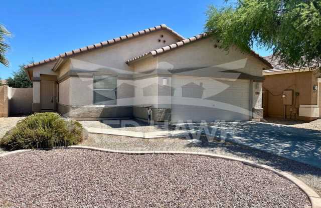 770 W Fruit Tree Ln Gallery 3