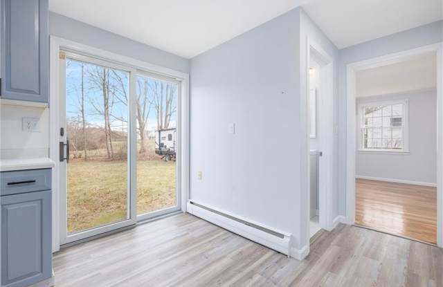4 Longmeadow Avenue Gallery 4