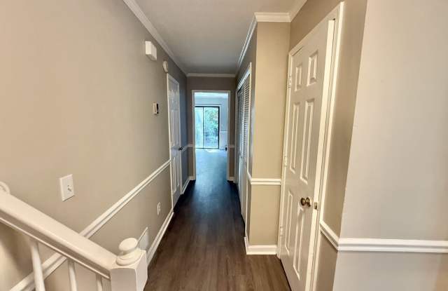 2777 New S Drive Gallery 2