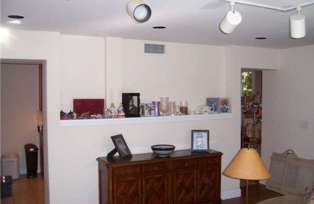5 Beverly Road Gallery 3