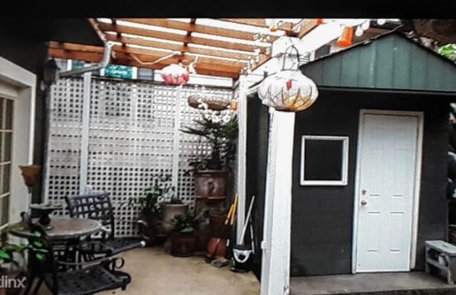905 22nd Ave W A - 905 22nd Avenue, Seattle, WA 98122