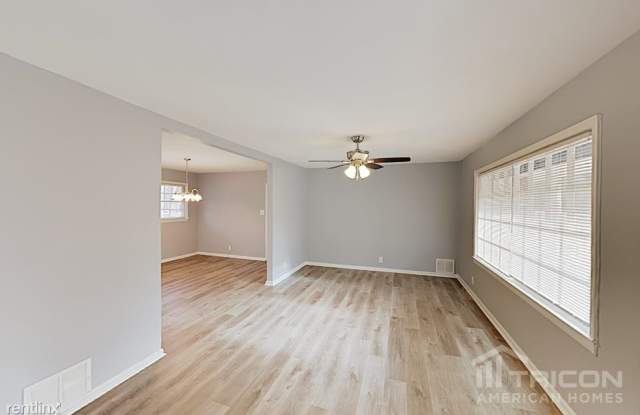 4930 Sugar Creek Drive Gallery 3