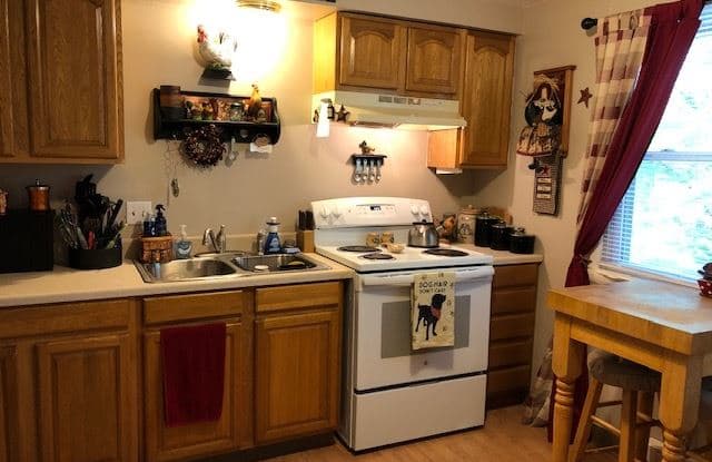 12 Park St Apt #4 - 12 Park Street, Phoenix, NY 13135