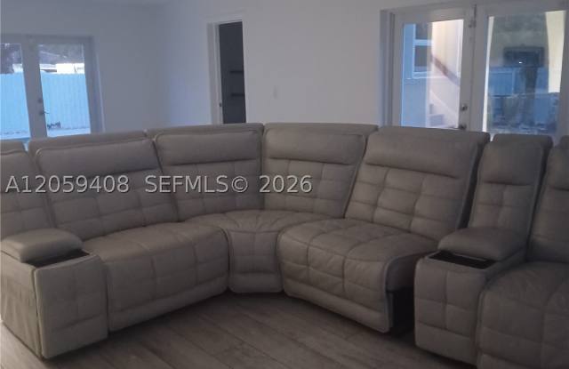 12844 SW 256th Ter photos photos