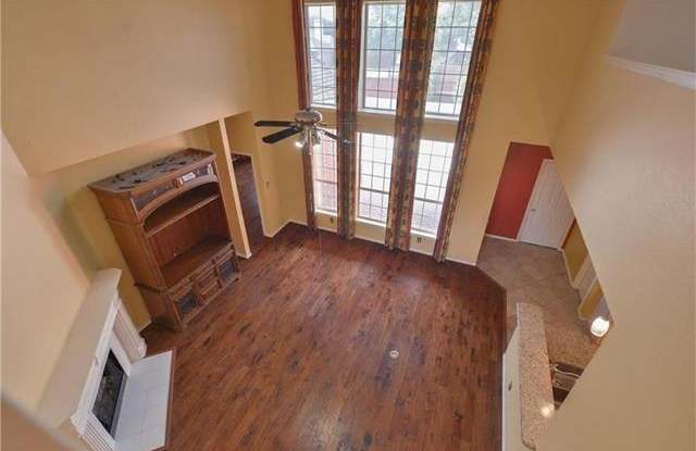 1512 Indian Springs Gallery 4