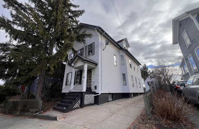 40 Exchange Street unit: 2 photos photos