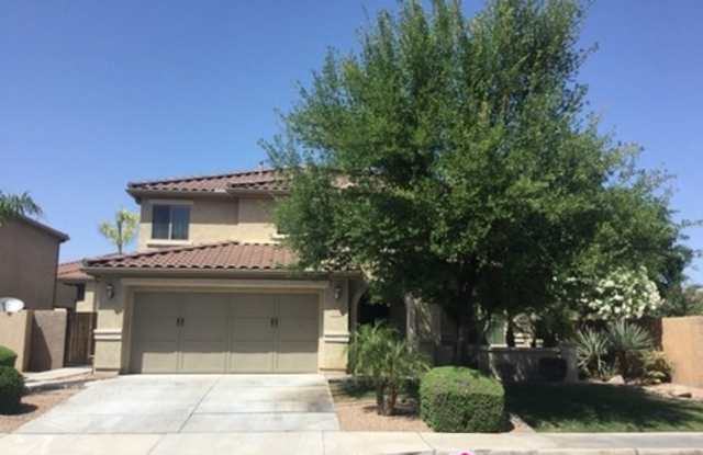 3734 E Betsy Lane Gallery 2