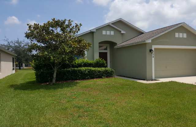 3 bedroom 2 bath home - 324 Dahoon Holly Drive, Daytona Beach, FL 32117