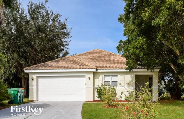 17263 Asmara Court - 17263 Asmara Court, Charlotte County, FL 33955