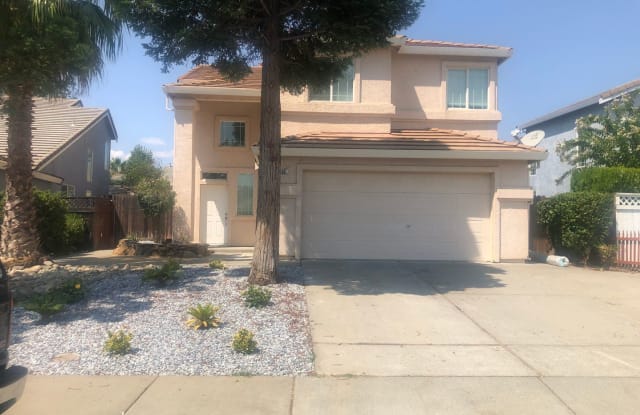 588 Blarney Circle - 588 Blarney Circle, Vacaville, CA 95688