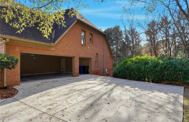 5020 Greatwood Lane Gallery 2