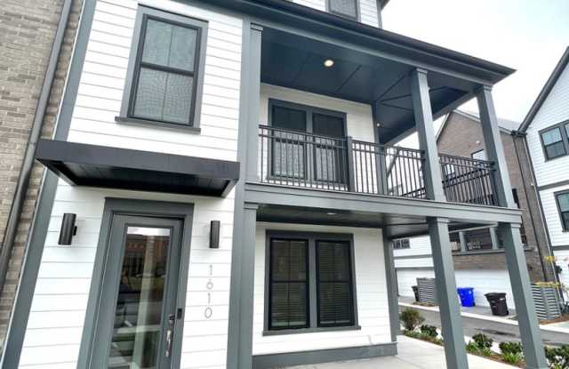 2/4 Townhome in Midtown Located in Mt. Pleasant! photos photos
