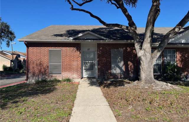 13656 Teague unit: 27 photos photos