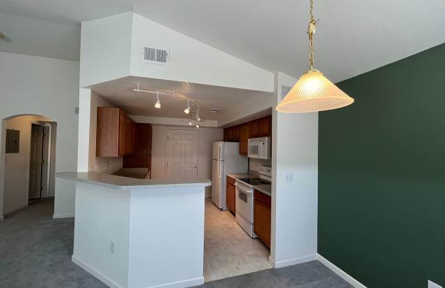 Cozy 1 bed 1 bath in Gated community near DIA photos photos