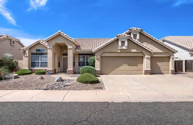 Gorgeous 3 bedroom home in 85254! Available NOW! - 6126 East Kelton Lane, Phoenix, AZ 85254
