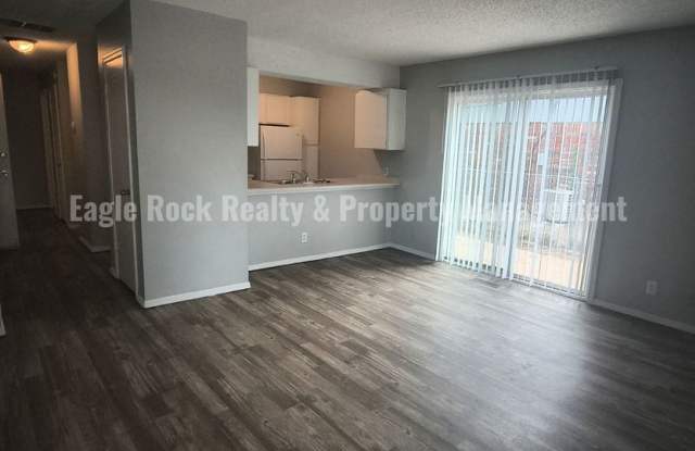 Lunda Rock Duplex, Unit 2203 Gallery 3