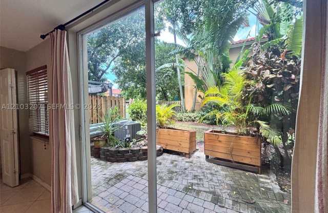 2307 Anchor Ct Gallery 3