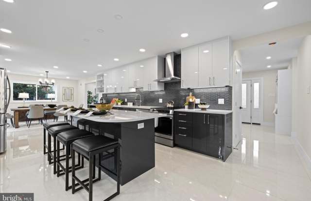 8355 ALVORD ST photos photos