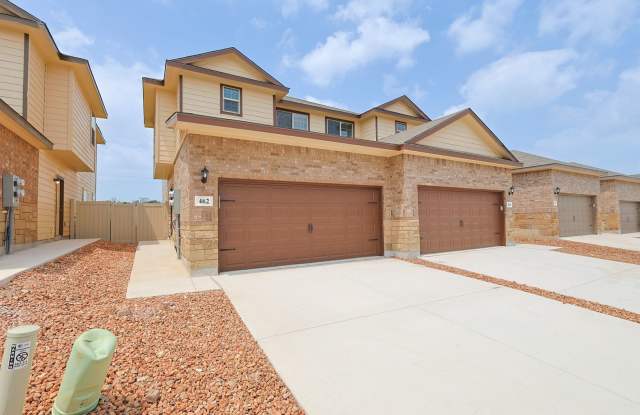 Modern Townhouse in New Braunfels - 468 Emma Drive, Guadalupe County, TX 78130