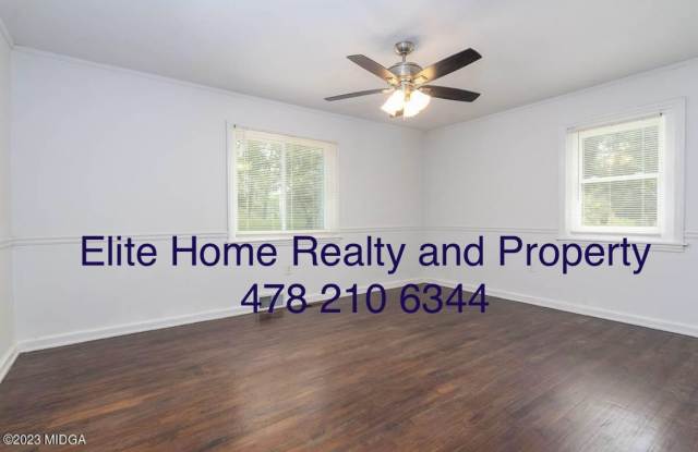 1816 Upper River Road Gallery 1