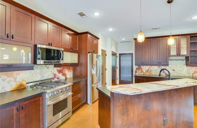2104 Airole Way # B Gallery 2