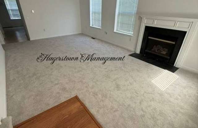 Gateway Crossing End Unit Town Home Gallery 4