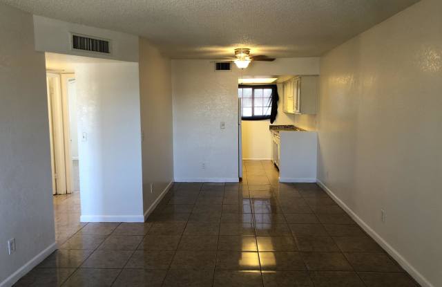 1815 N SPRING -- Gallery 3