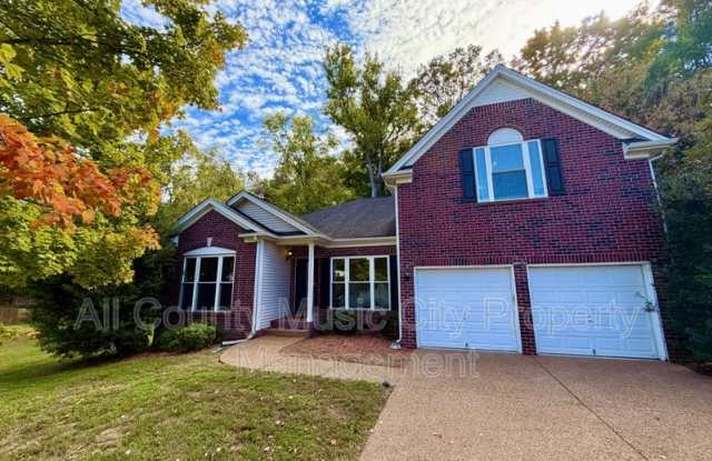 1502 Rennie Circle Gallery 1