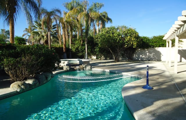 69 Sutton Place E - 69 Sutton Place East, Palm Desert, CA 92211