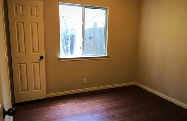 1603 Mills Meadow Drive Gallery 3