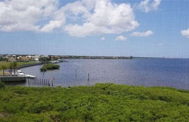 850 TIDEWATER SHORES LOOP - 850 Tidewater Shores Loop, Bradenton, FL 34208