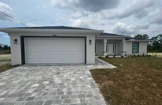 Brand New Construction 4/3 photos photos