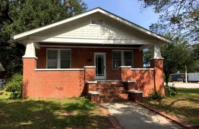 Great Single Family Home Walking Distance to Park Circle photos photos