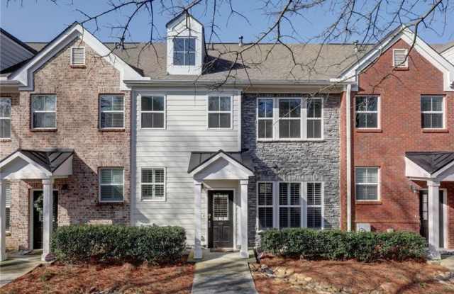 5474 Glenridge View - 5474 Glenridge View, Sandy Springs, GA 30342