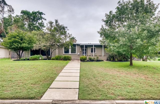 921 Ivy Lane - 921 Ivy Lane, Terrell Hills, TX 78209